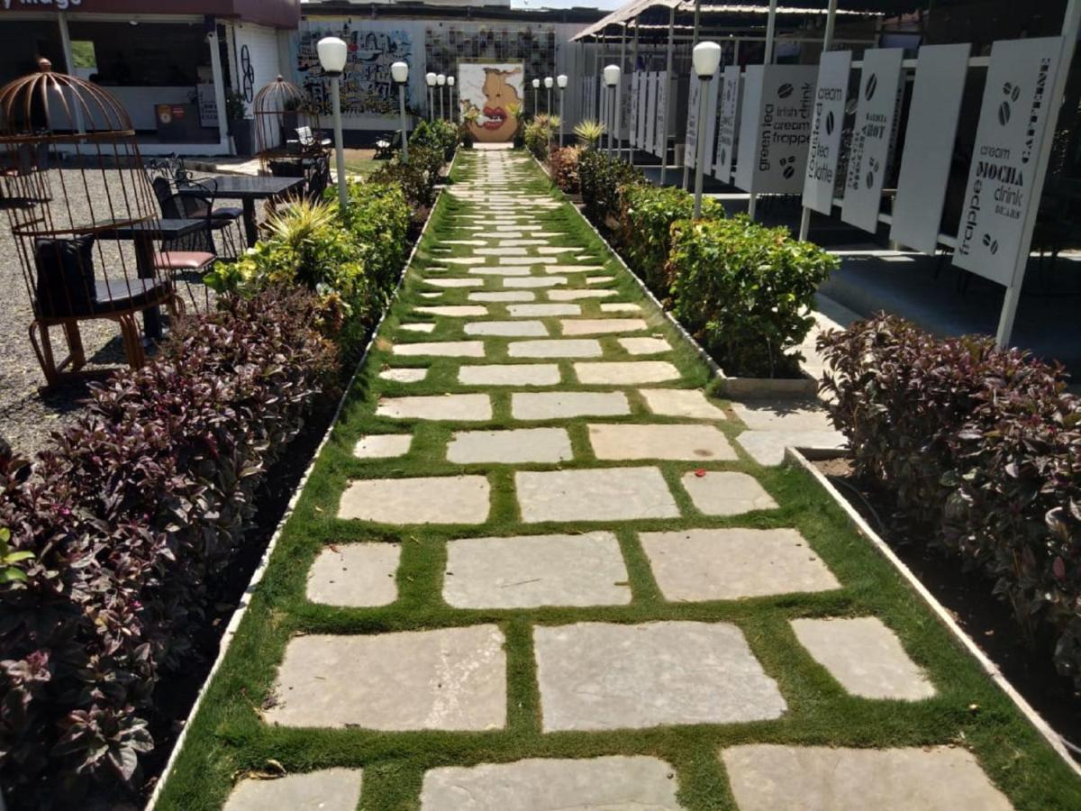 Hotel Krishna Exotica Ahmednagar Εξωτερικό φωτογραφία