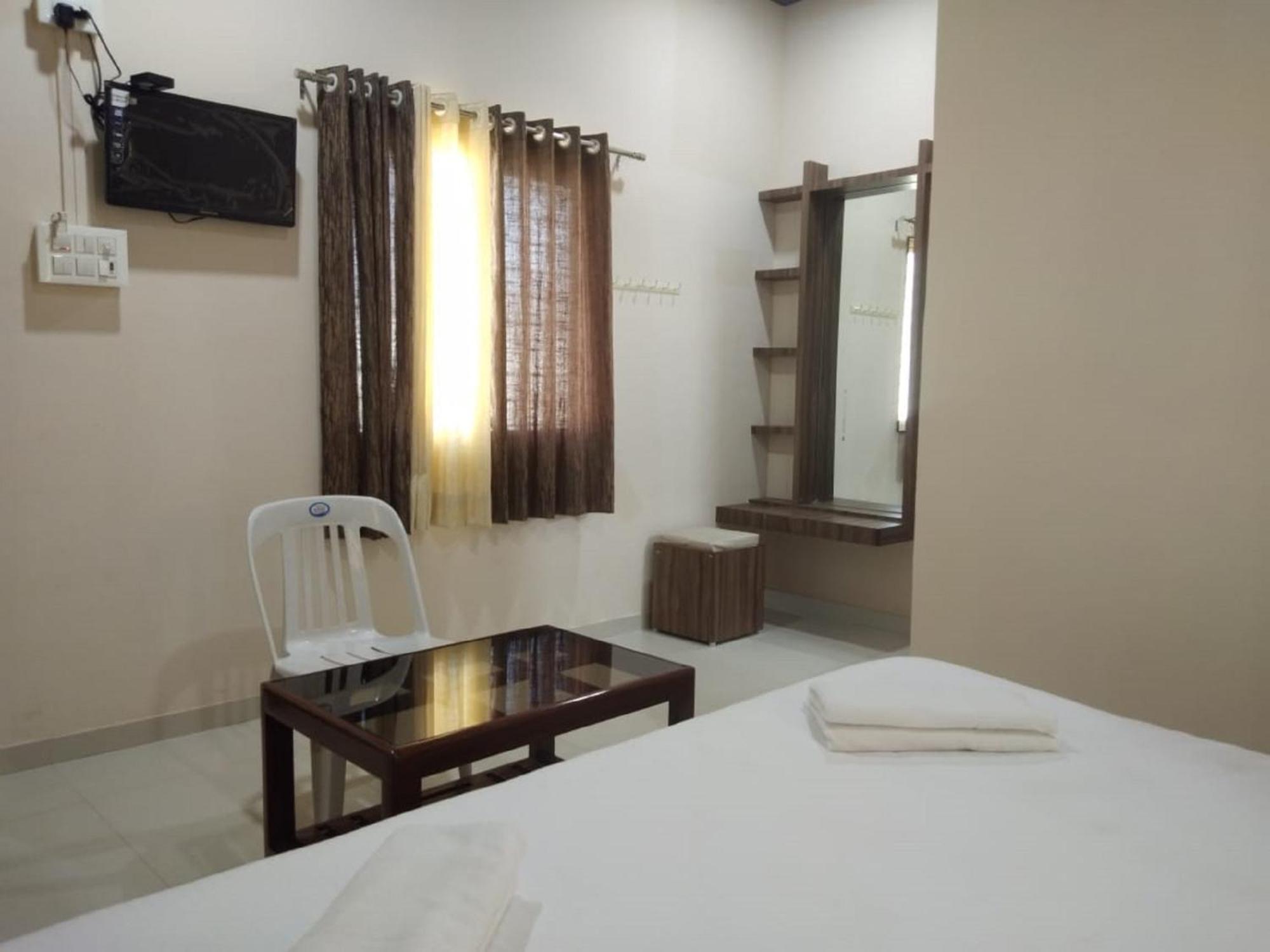 Hotel Krishna Exotica Ahmednagar Εξωτερικό φωτογραφία